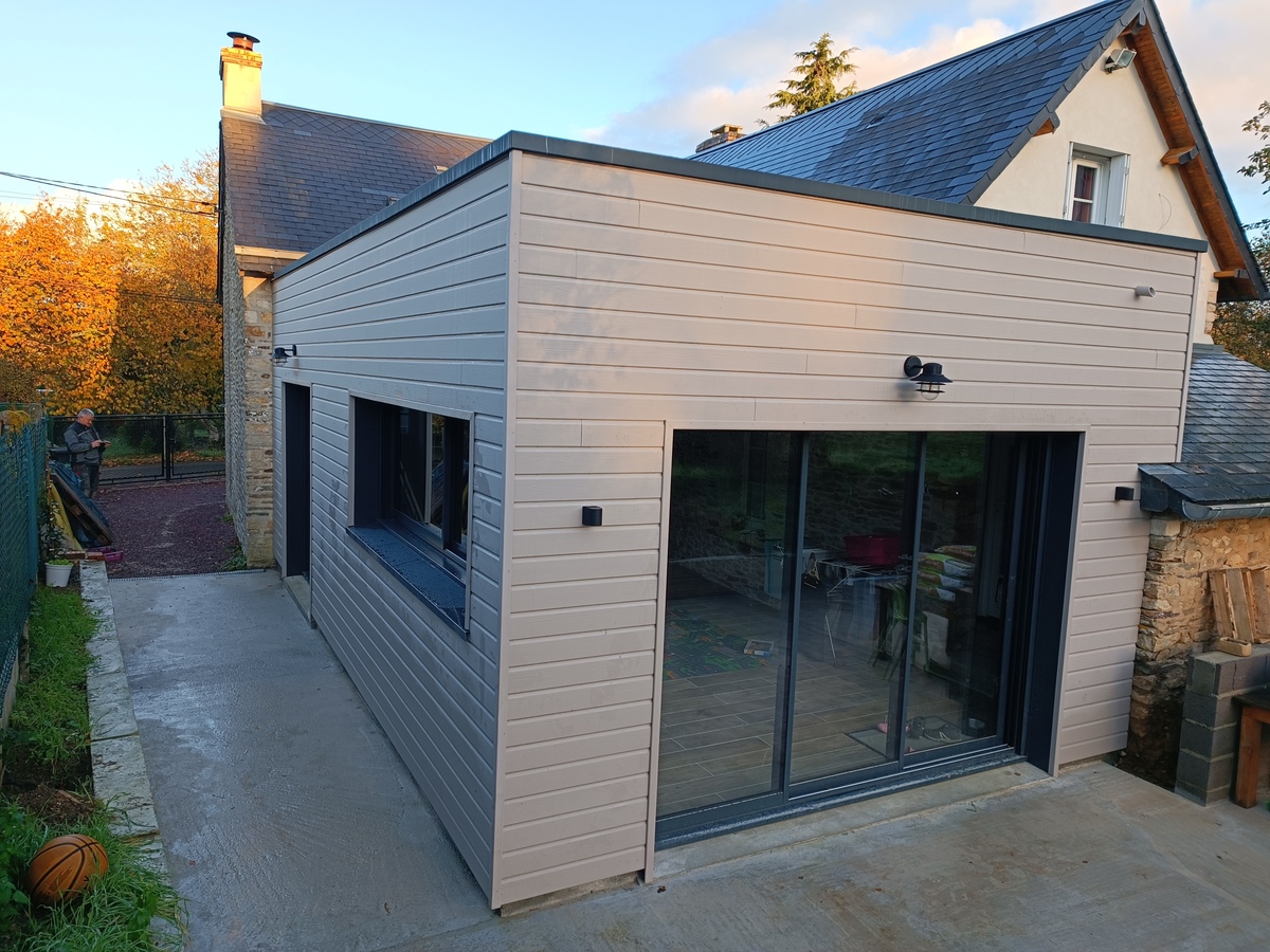 Bardage Clinexel pour une extension ossature bois O2B